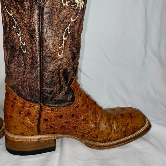 Cowtown Women’s Full Quill Ostrich Print Square Toe Boots - Picture 10 of 14